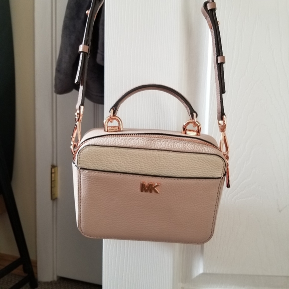 Michael kors@coach bagl - Picture 3 of 4